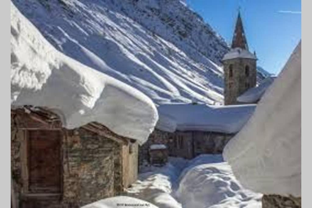 Chalet A La Montagne 10 Places 4 Chambres บอนเนวัล-ซัวร์-อาร์ค ภายนอก รูปภาพ